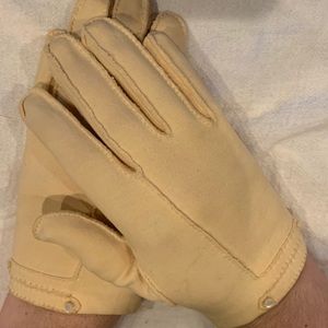 Antique Beige Small Gloves